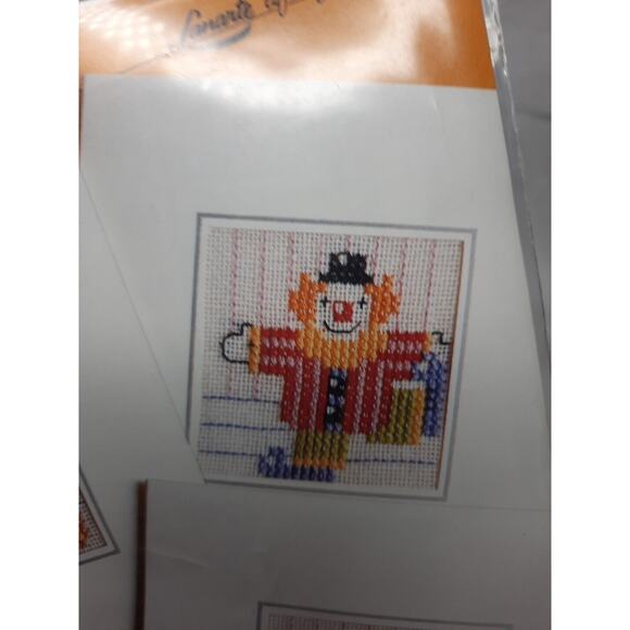 Lanarte Life Style Collection Cross Stitch Greeting Card Kit Babies Birth Cards - Picture 4 of 8